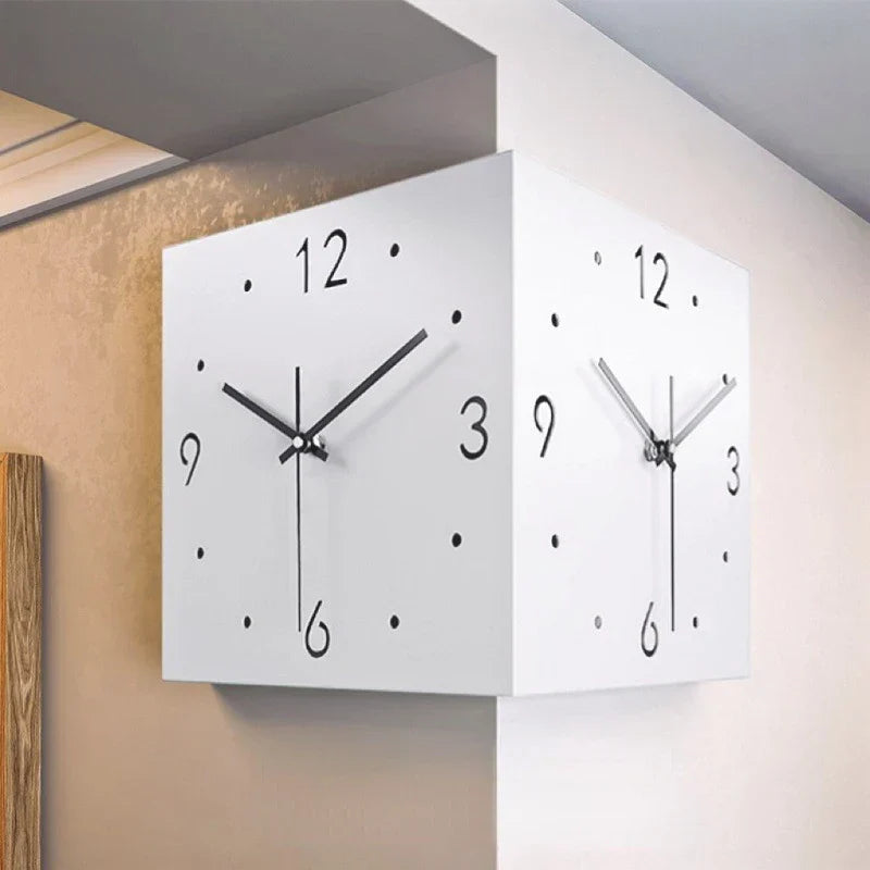 CornerTime – Creatieve, elegante vierkante wandklok