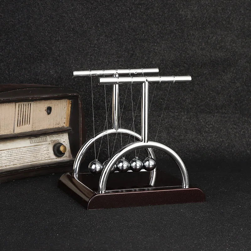 Newton’s Pendulum Desk Toy – Classic Physics Ornament for Stress Relief & Décor