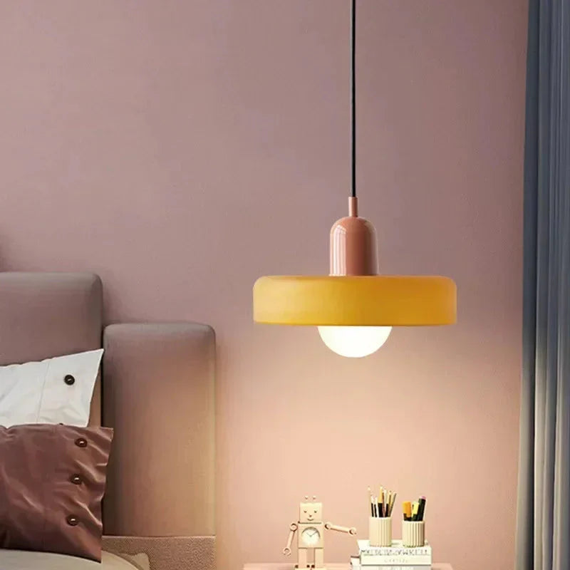 Candy Glow Big Pendant Lamp -kokoelma