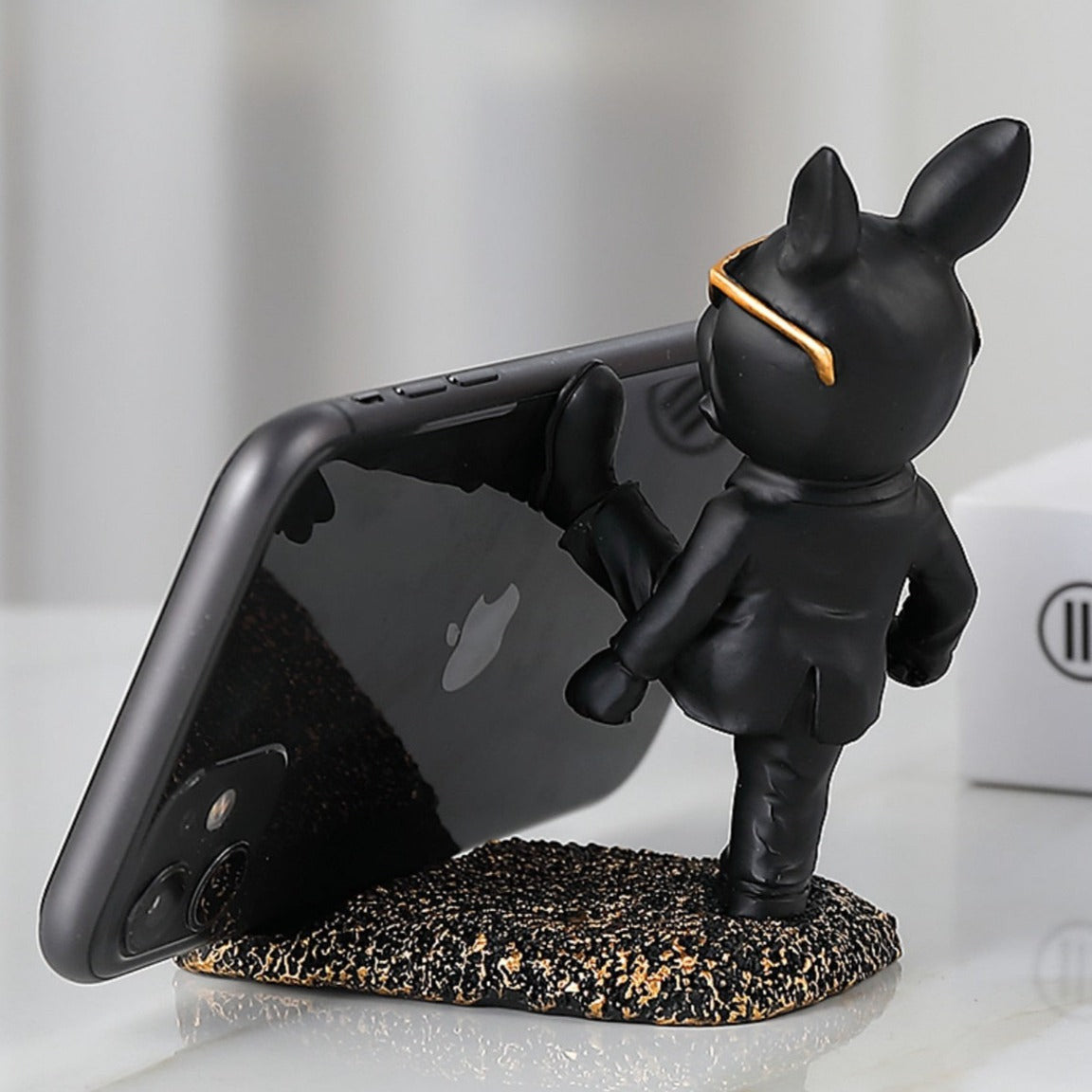 Vrimlo® Kung Fu Bulldog Mobile Phone Stand