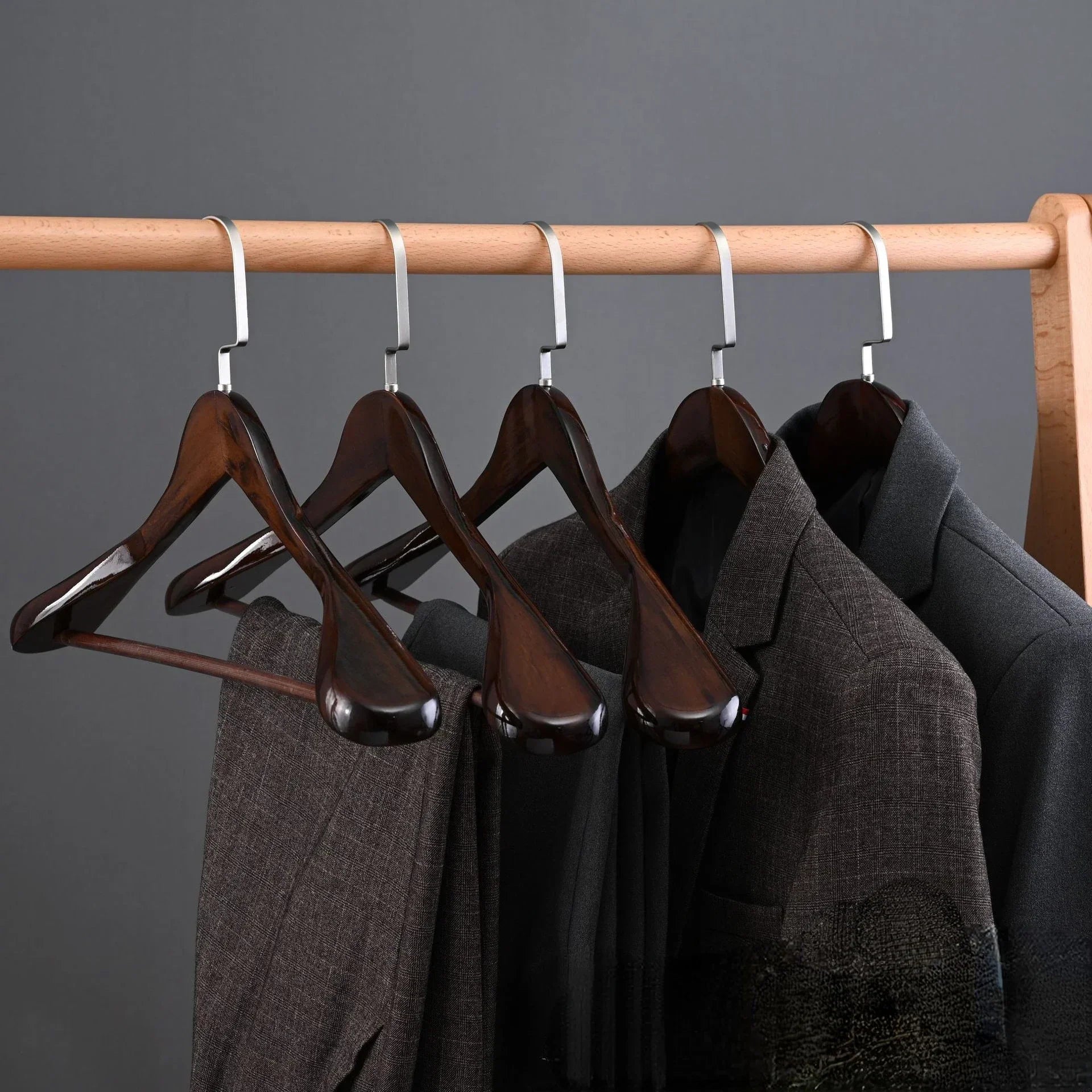 Oaklee Premium Hangers