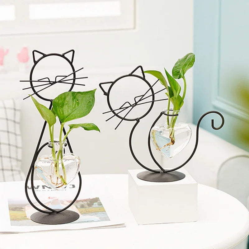 Vaza Hydro Heartly Cat – Decor modern din sticlă și metal lucrat manual pentru acasă, nunți și petreceri