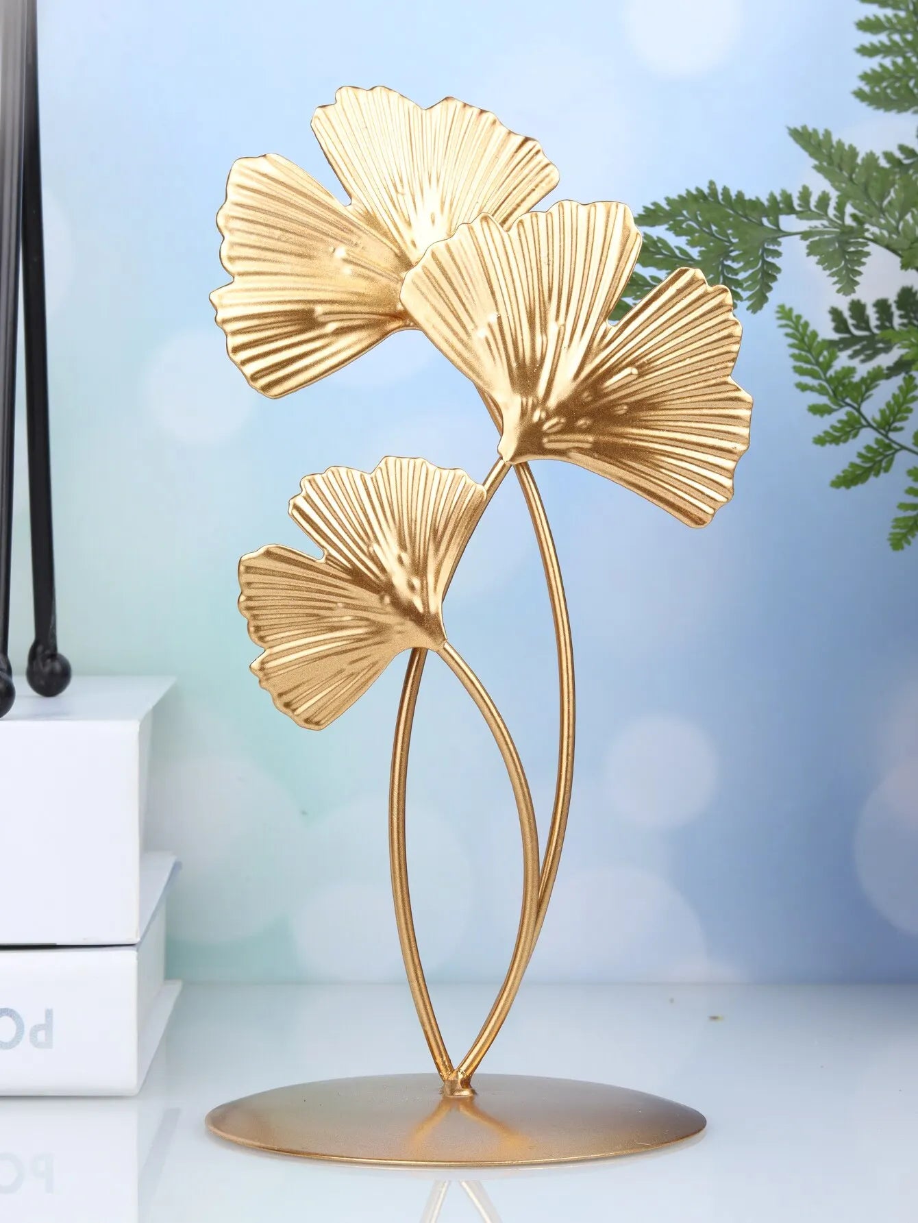 Goldene Ginkgo-Blatt-Eisen-Skulptur