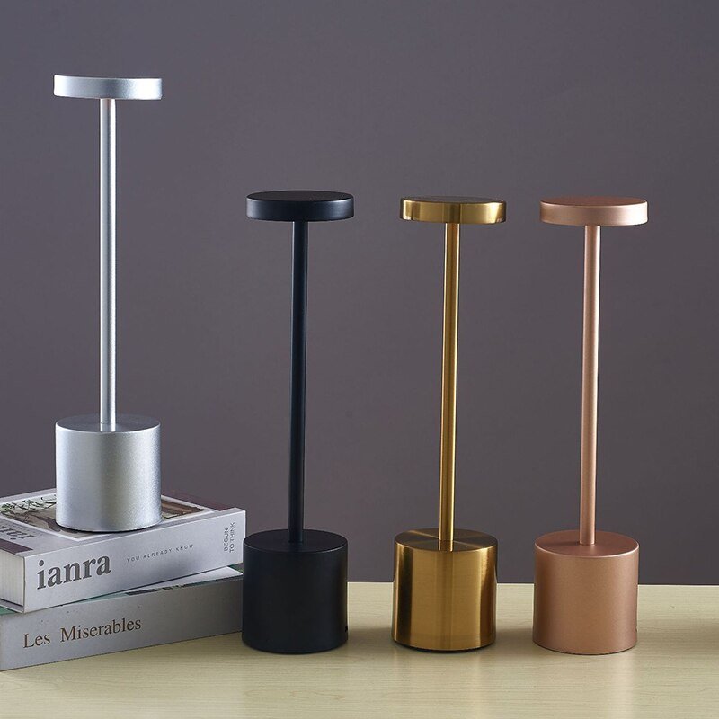 Lampe de table rechargeable à LED