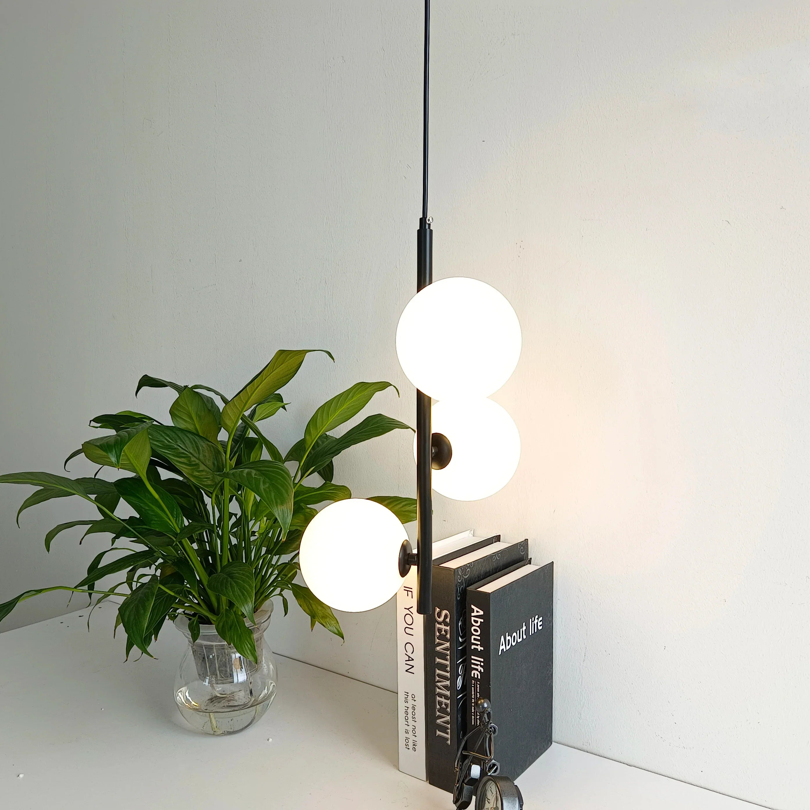 Lampe suspendate Ava