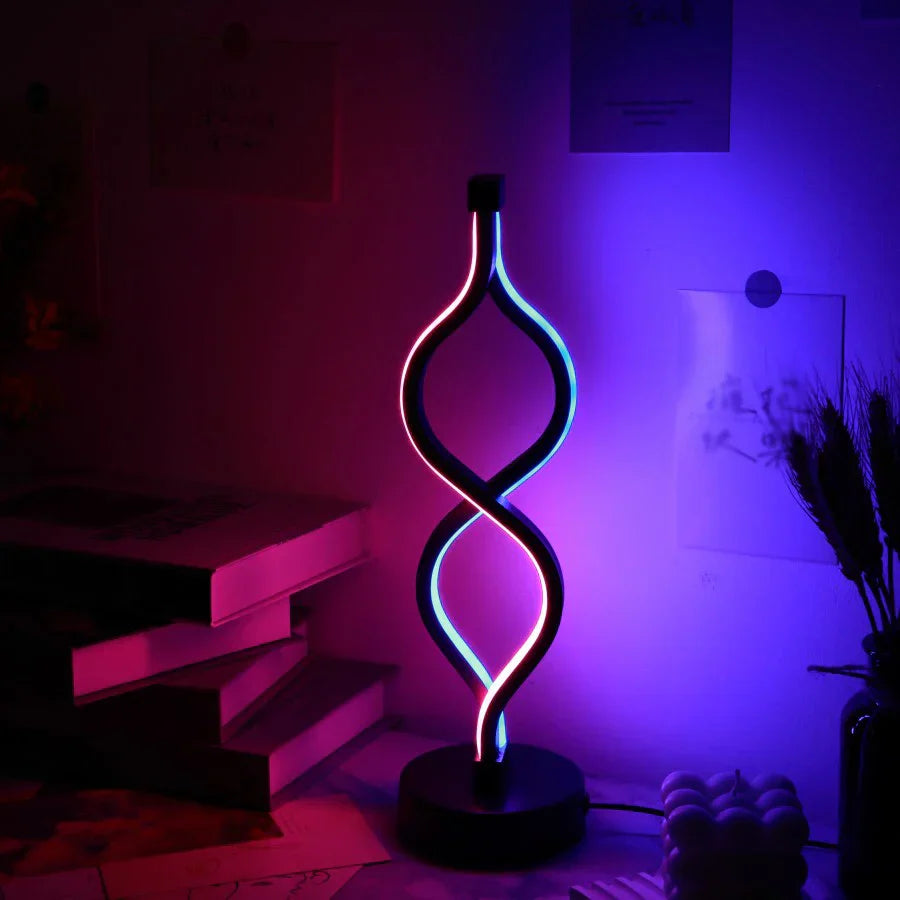 Kreativ lilla USB skrivebordslampe