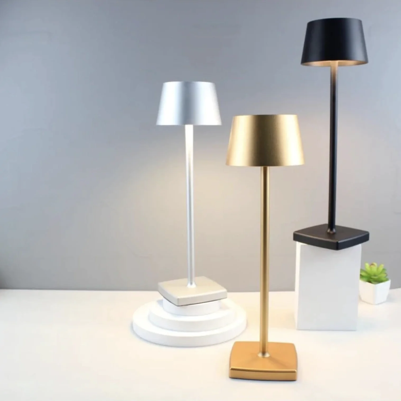 Lampe de table sans fil LED délicate