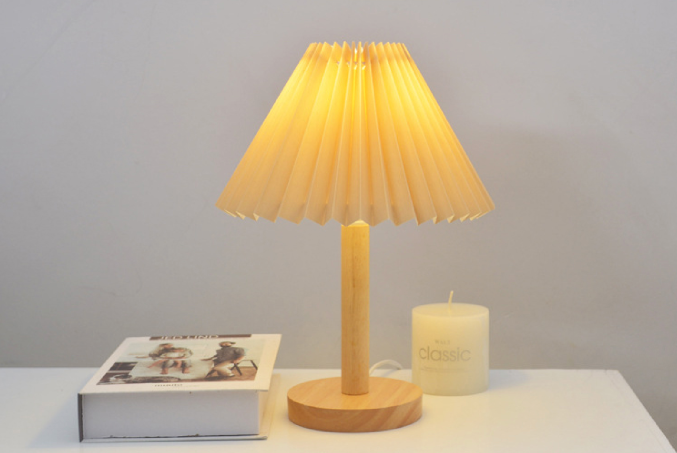 Korean Retro Pleated Table Lamp