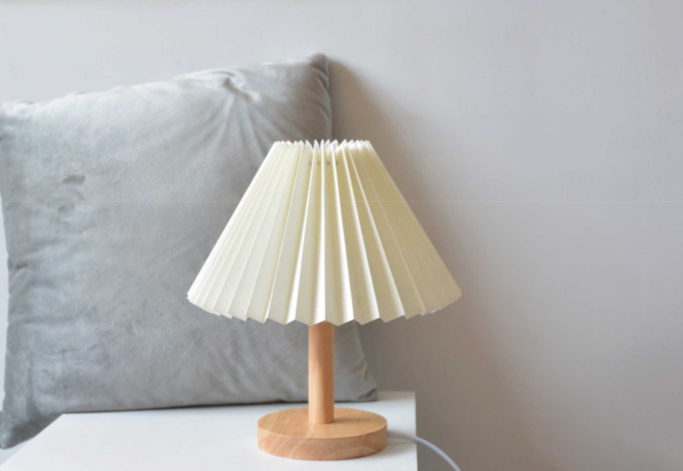 Korean Retro Pleated Table Lamp