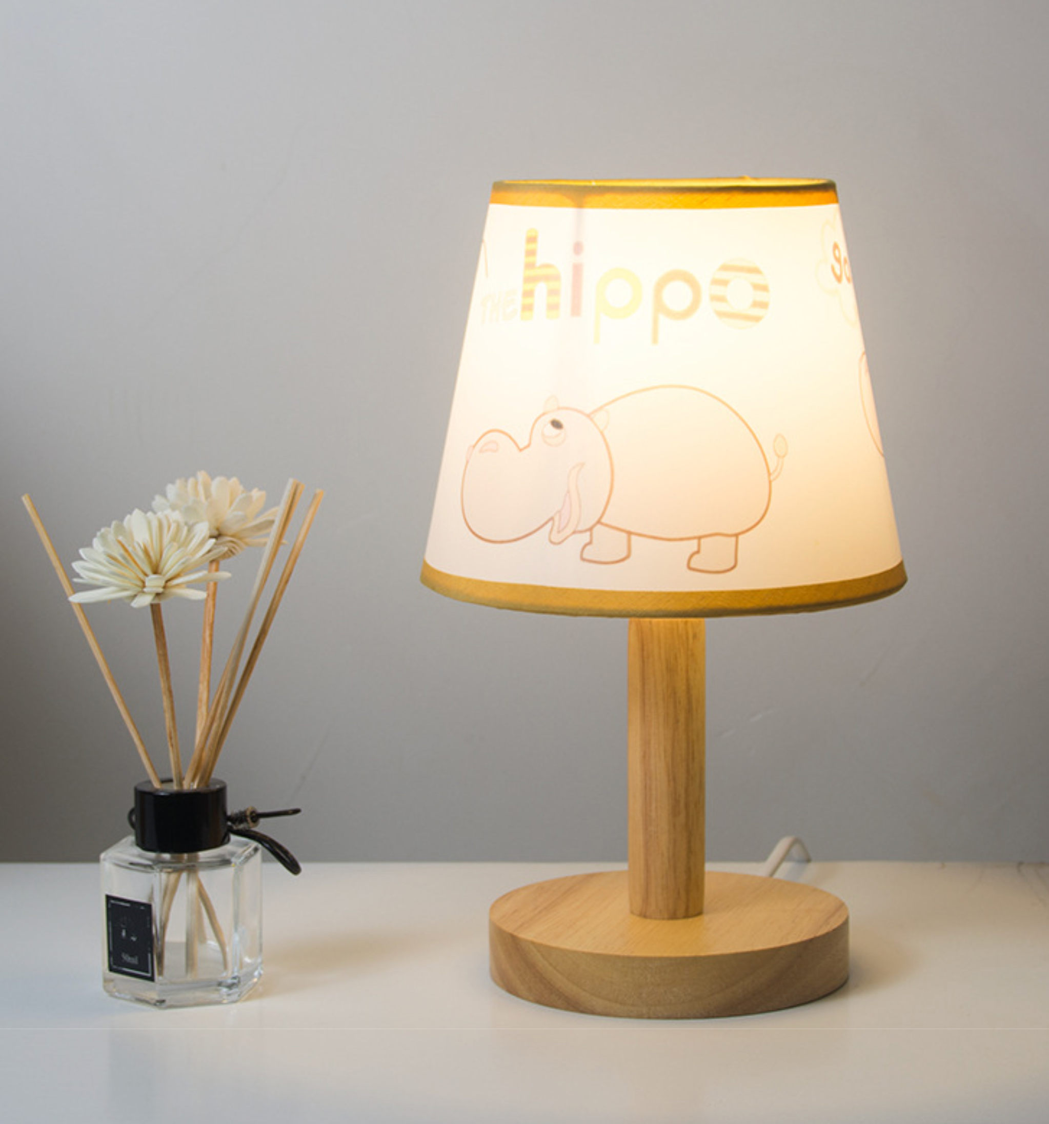 Korean Retro Pleated Table Lamp