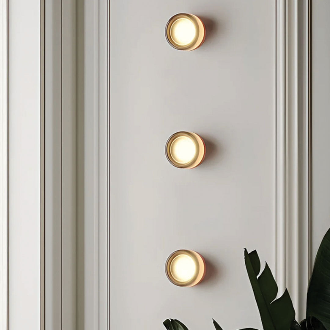 LumièreLux - Elegante lampada da parete Dimple per interni contemporanei