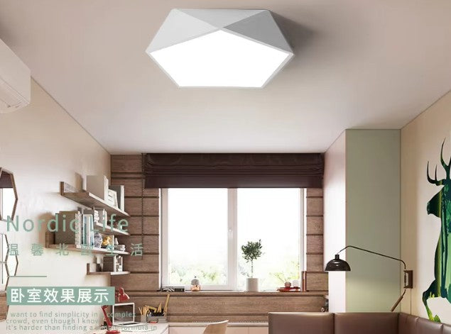 LuminaPolygon - Pentagonal ceiling light Macaron