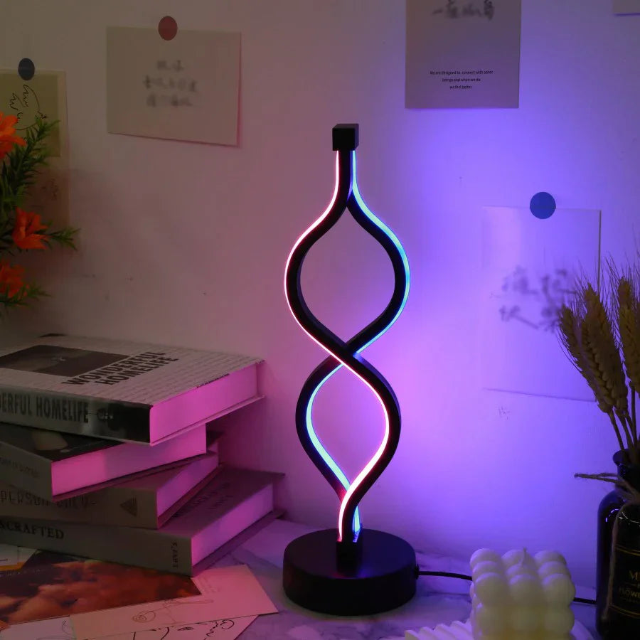 Kreativ lilla USB skrivebordslampe