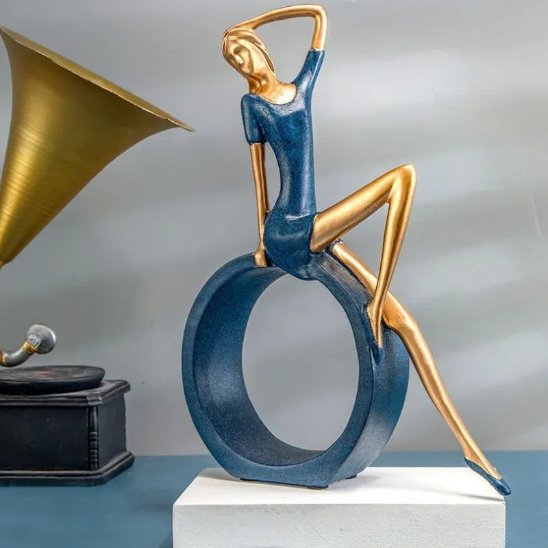 Sculpture en résine de femme élégante lisant – Décor artistique pour les amateurs de livres et les amateurs d’art