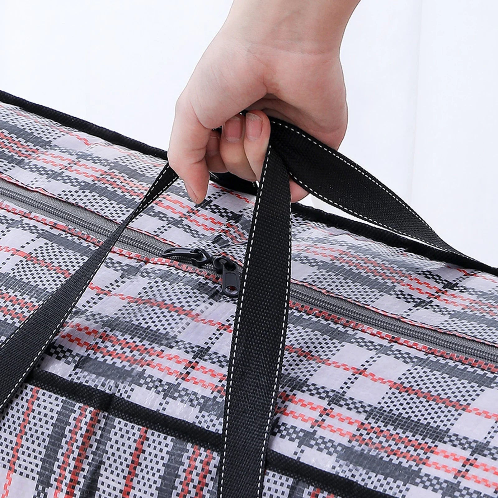 Woven Luggage Bag: Scratch resistant and waterproof