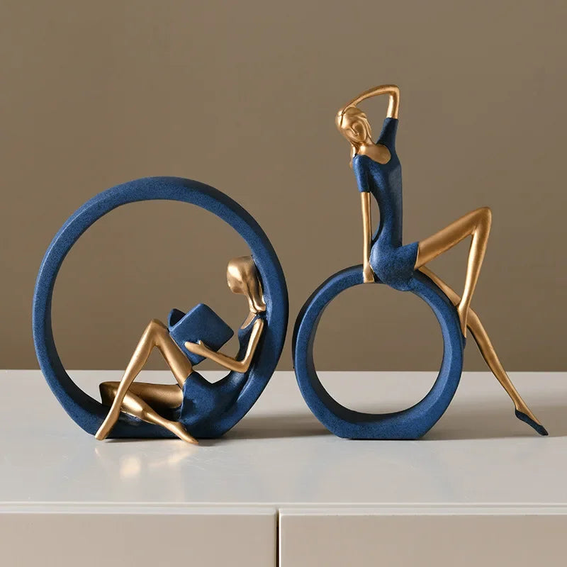 Sculpture en résine de femme élégante lisant – Décor artistique pour les amateurs de livres et les amateurs d’art