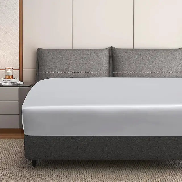 SatinShield - Luxury Mattress Cover for Comforting Sleep