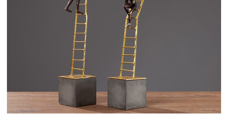 Thinker Sitting On Gold Stairs Sculptures and Statues for Decoration