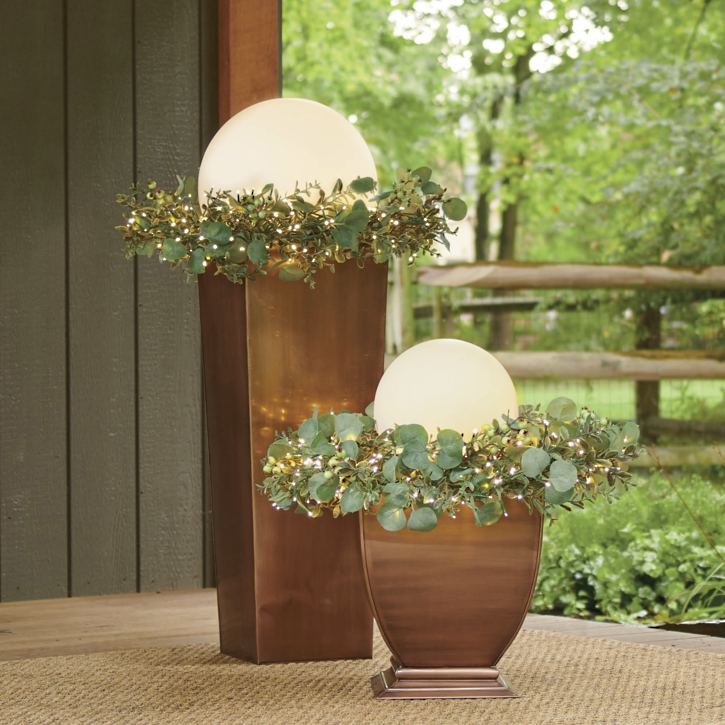 Spherical Garden Light