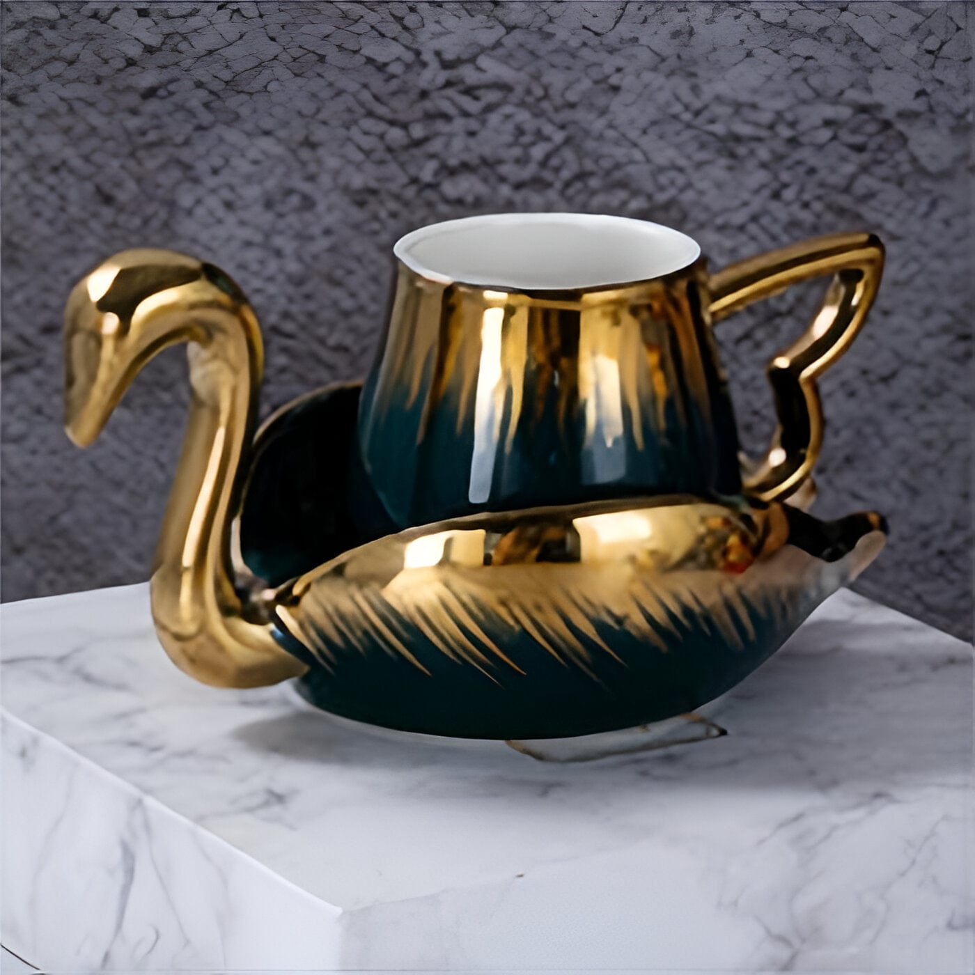 Elegant Swan Cup Ensemble