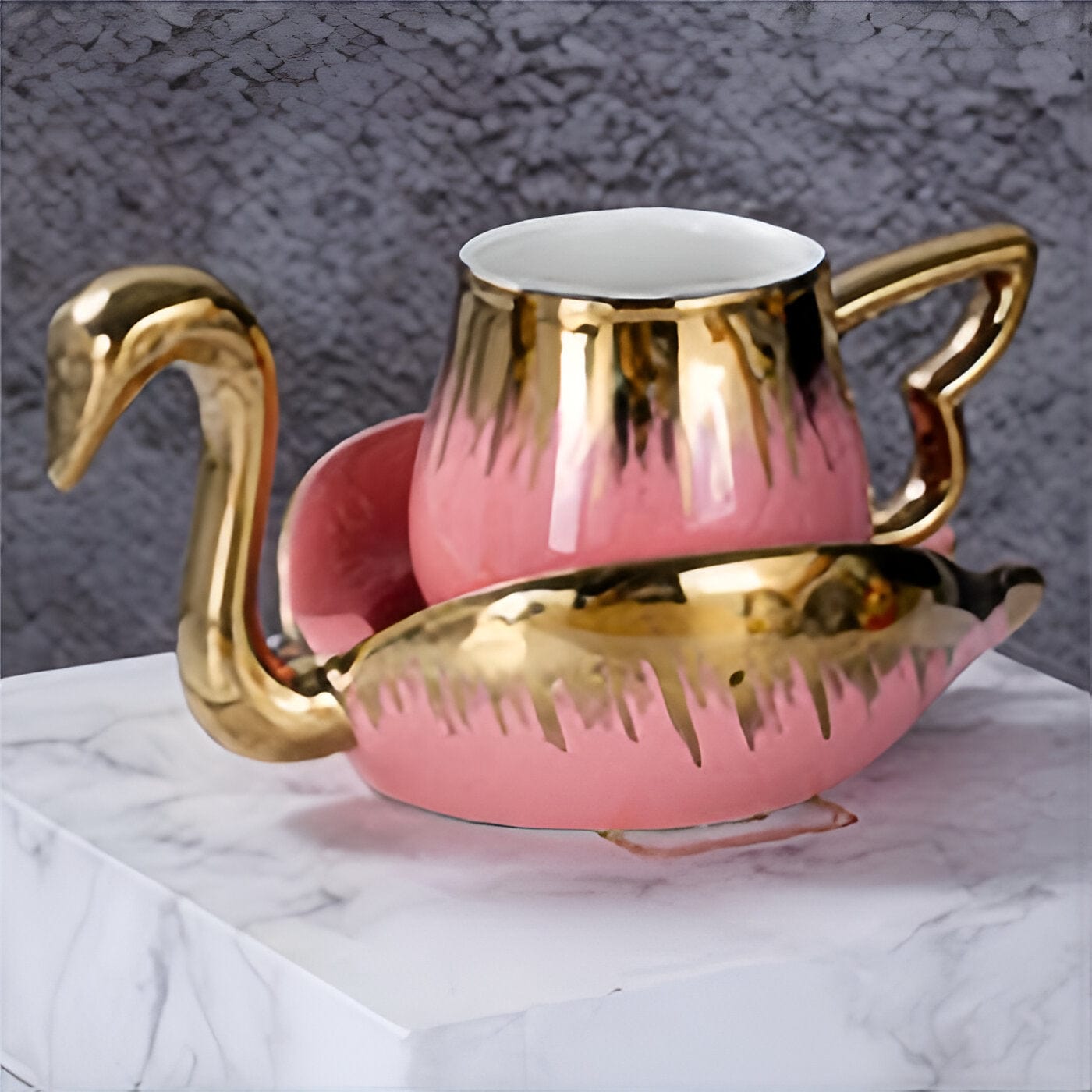 Elegant Swan Cup Ensemble