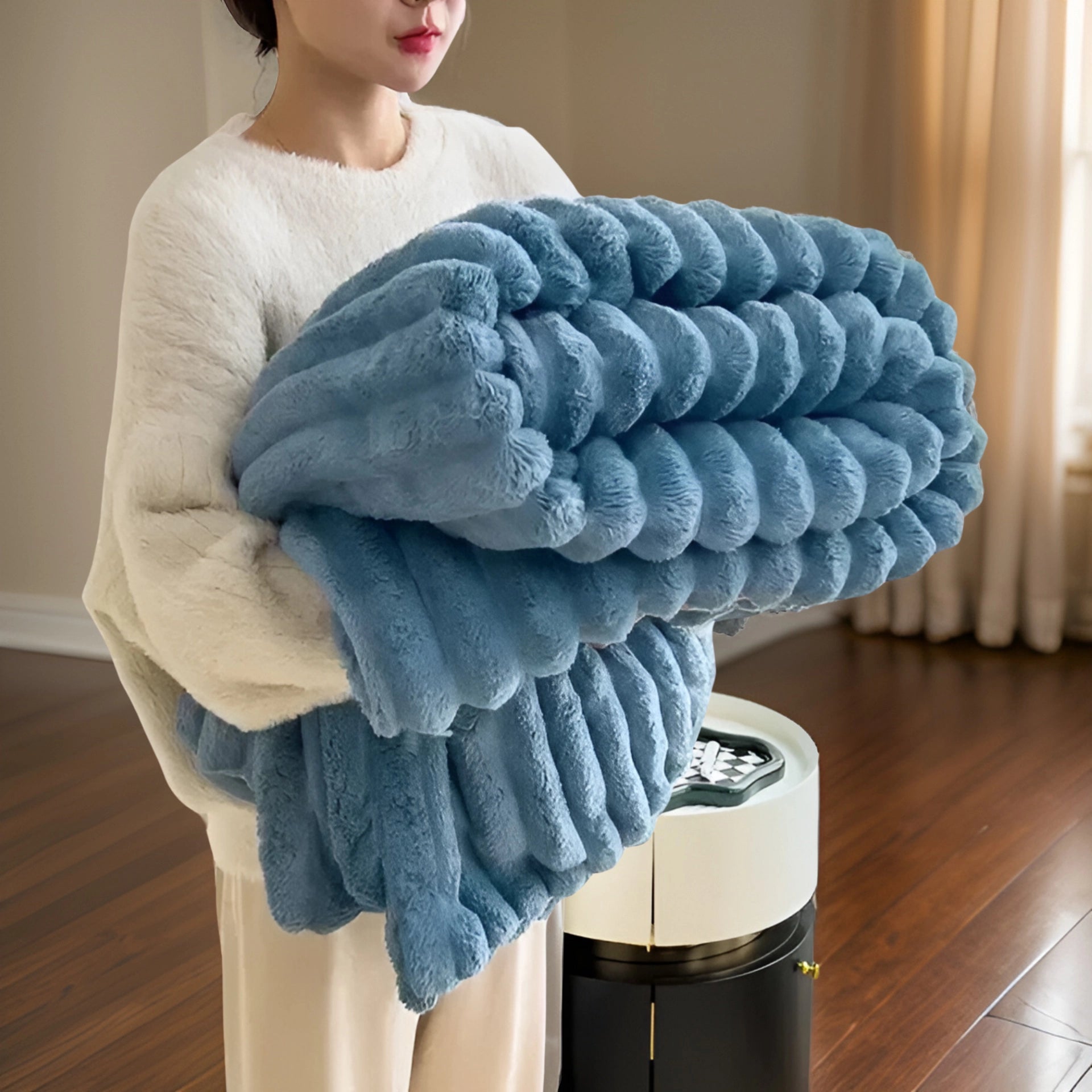 Luxury Chunky Knit Blanket | Soft Modern Plush Throw & Decor