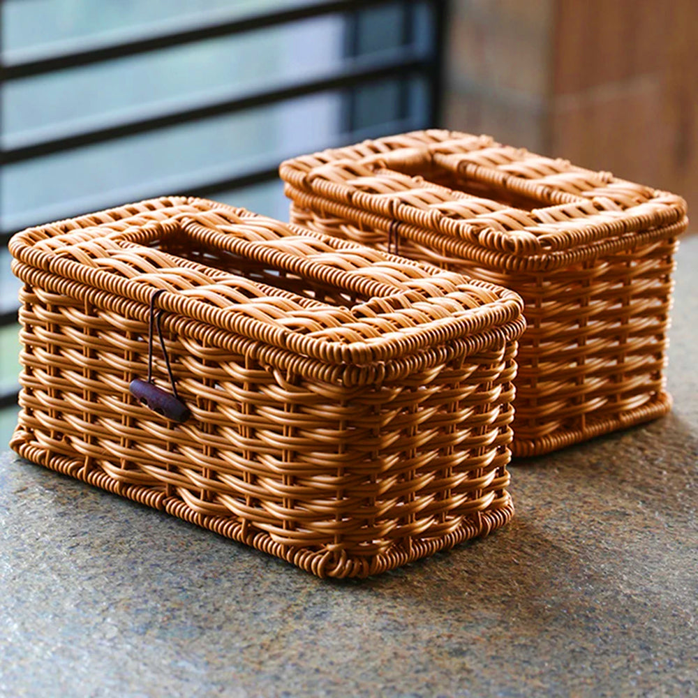 Handgewebte Taschentuchbox aus Rattan