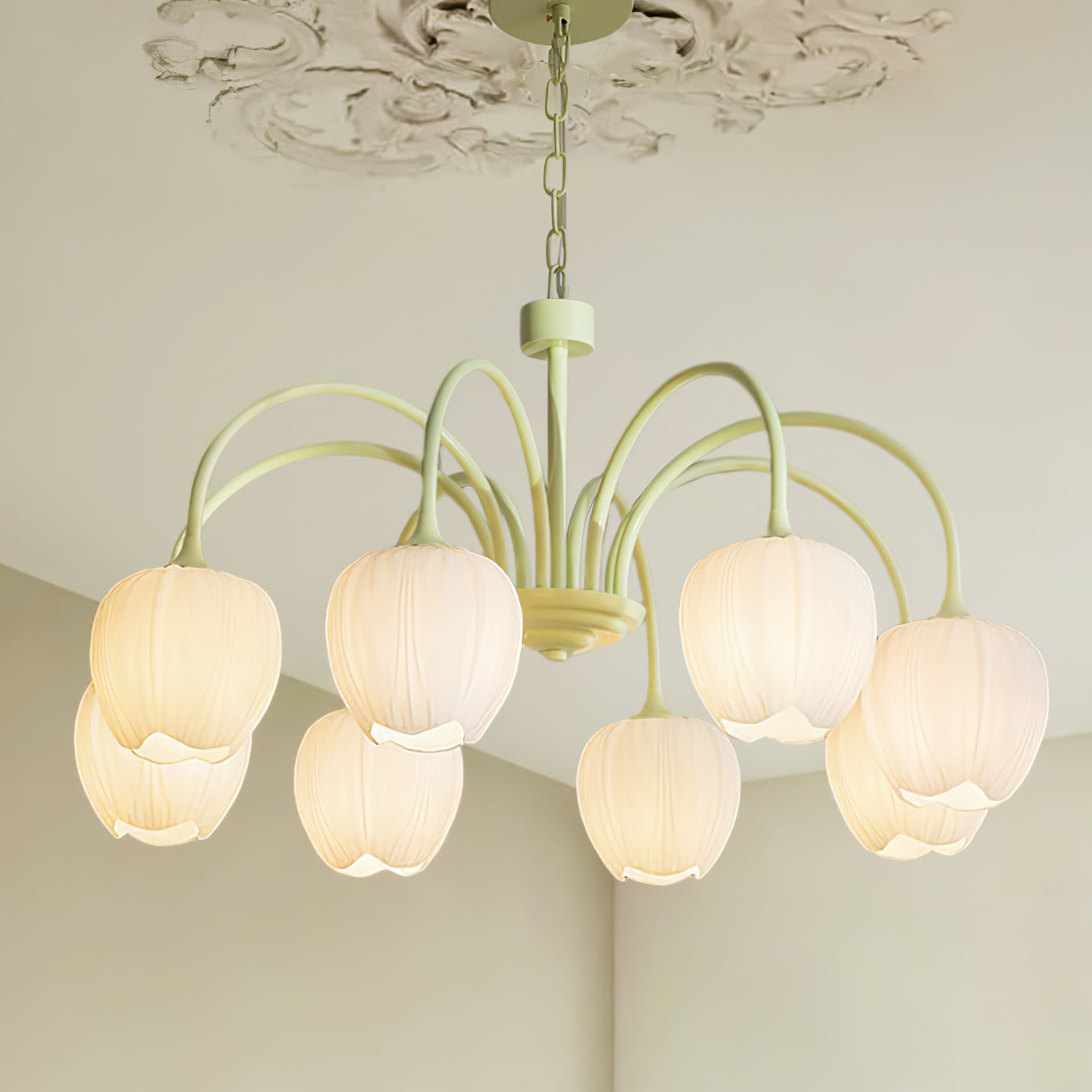 Tulip – Elegant Matcha Chandelier