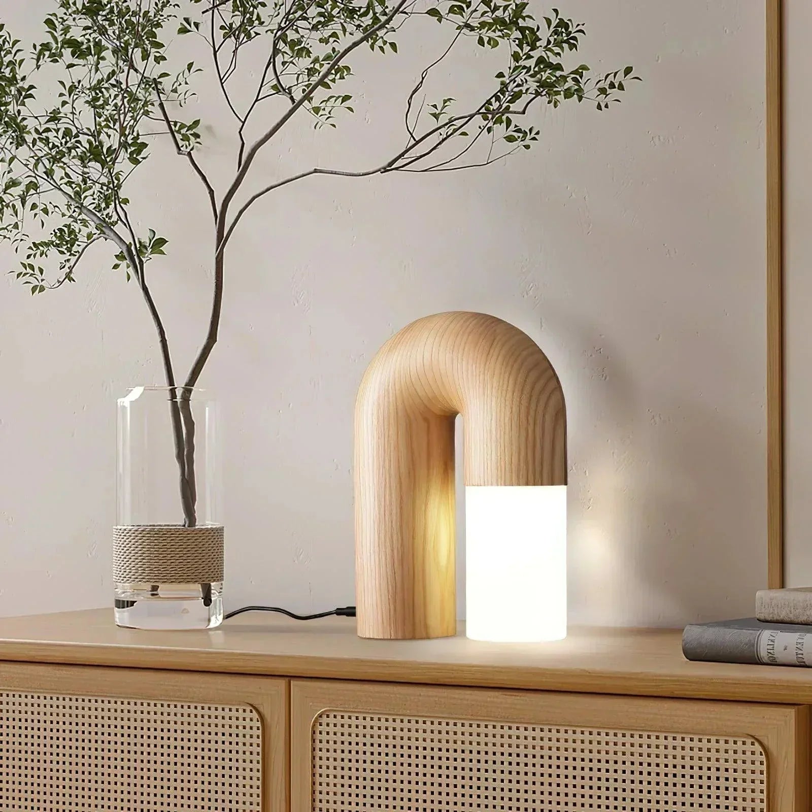 DiapoLamp - Moderní stolní lampa s jedinečným designem