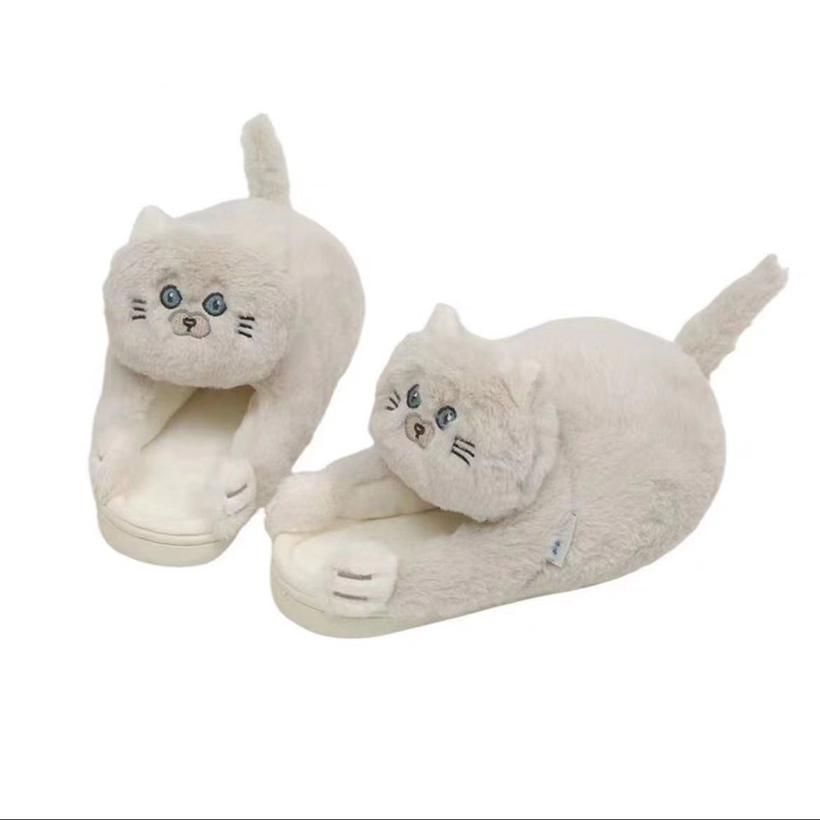 Pantuflas de gato con abrazo de peluche