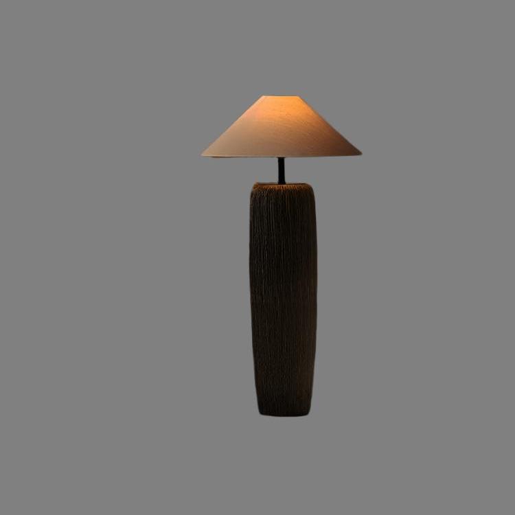 LumiereVintage - Gulvlampe laget av gammelt tre