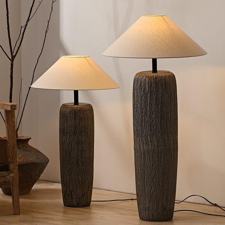 LumiereVintage - Staande lamp van oud hout