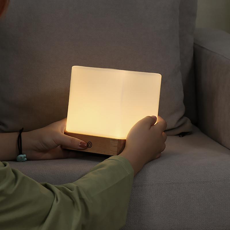 GloedCube - Lampada da tavolo a LED senza fili, alimentata a batteria per illuminazione da scrivania nordica