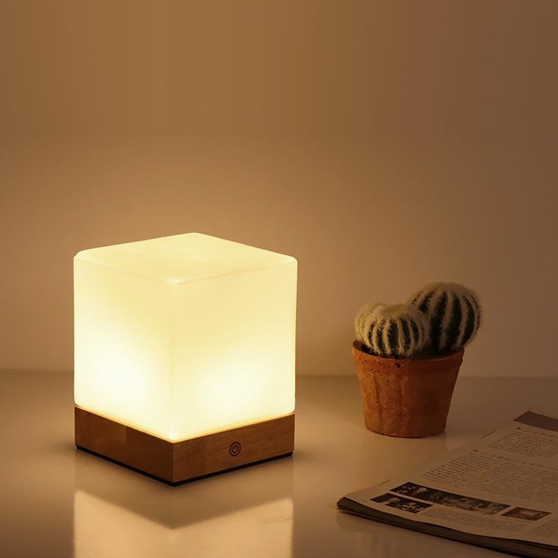 GloedCube - Lampada da tavolo a LED senza fili, alimentata a batteria per illuminazione da scrivania nordica