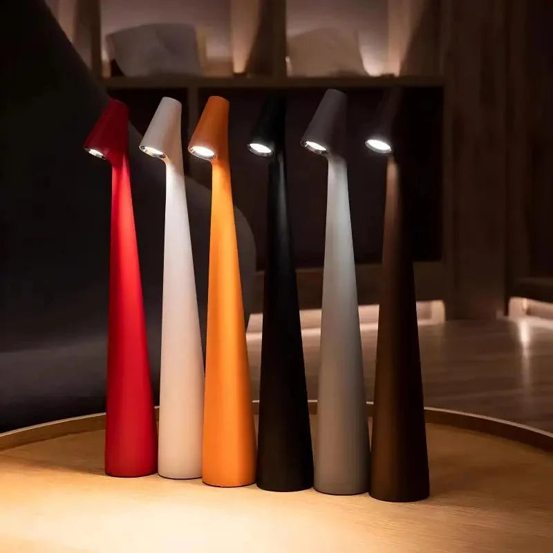 Tischlampe im nordisch-minimalistischen Design | Kabellos | LEDs | Leseleuchte | Dinnerlampe