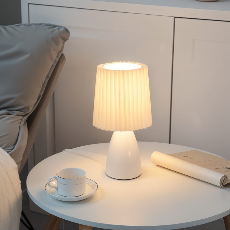 NovaGlow – Lâmpada de Mesa Moderna e Elegante