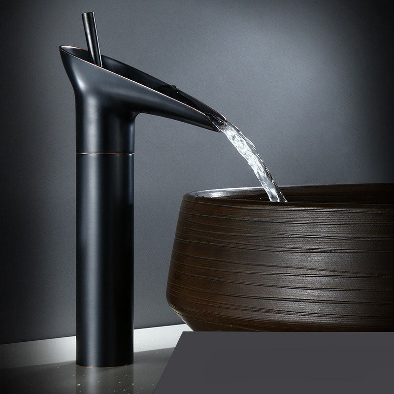 Torneira de Lavabo em Estilo Antigo com Cascata