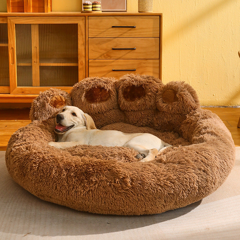 Bear Paw Haven: Plush Paw-Shaped Pet Bed