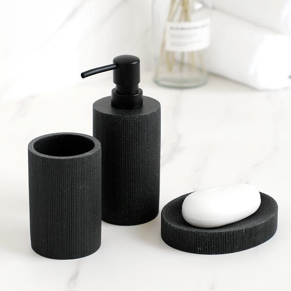 Accessoires de salle de bain noirs