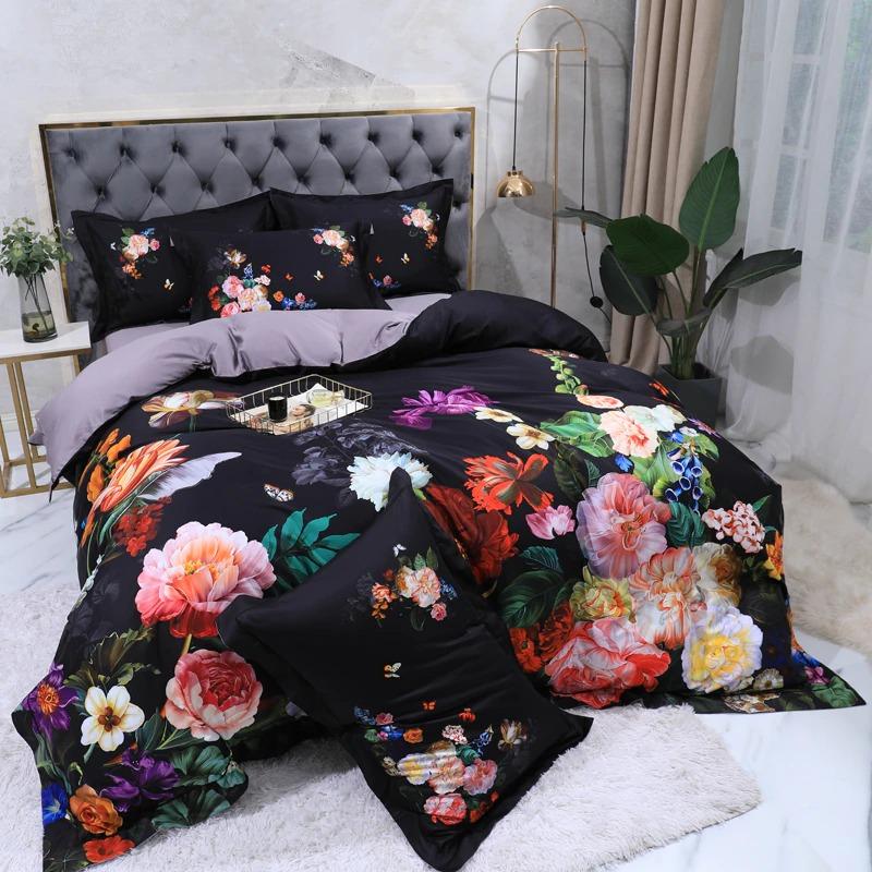 Bouquet De Fleurs Duvet Cover Set