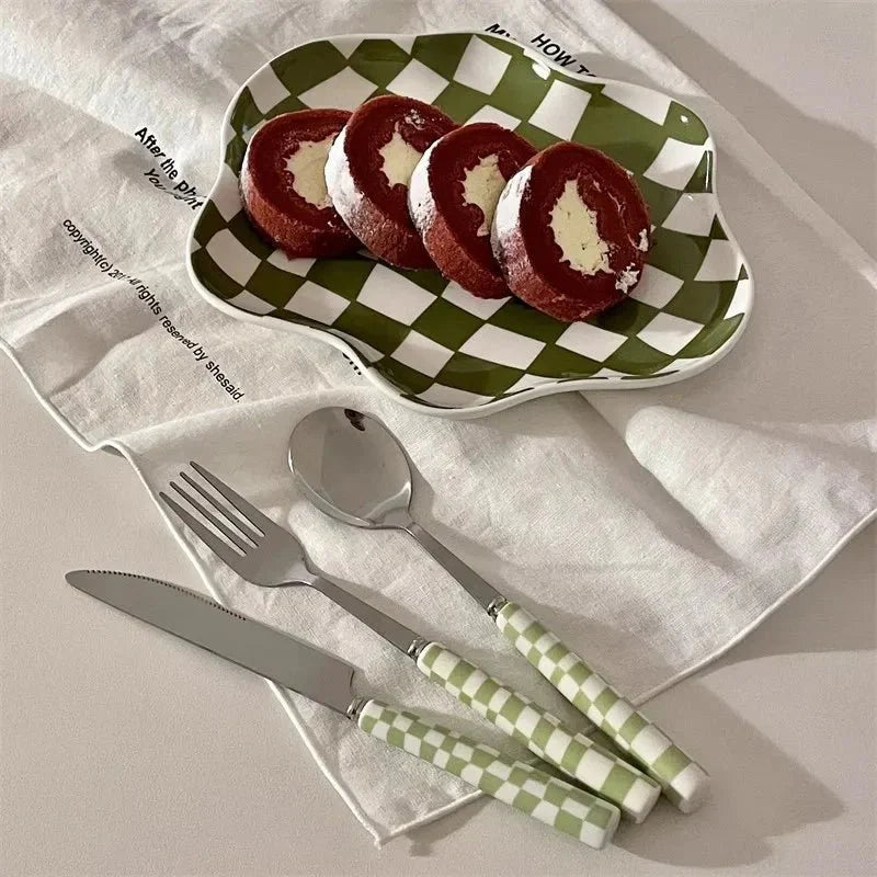 Chequered Pattern Stainless Steel Cutlery Set