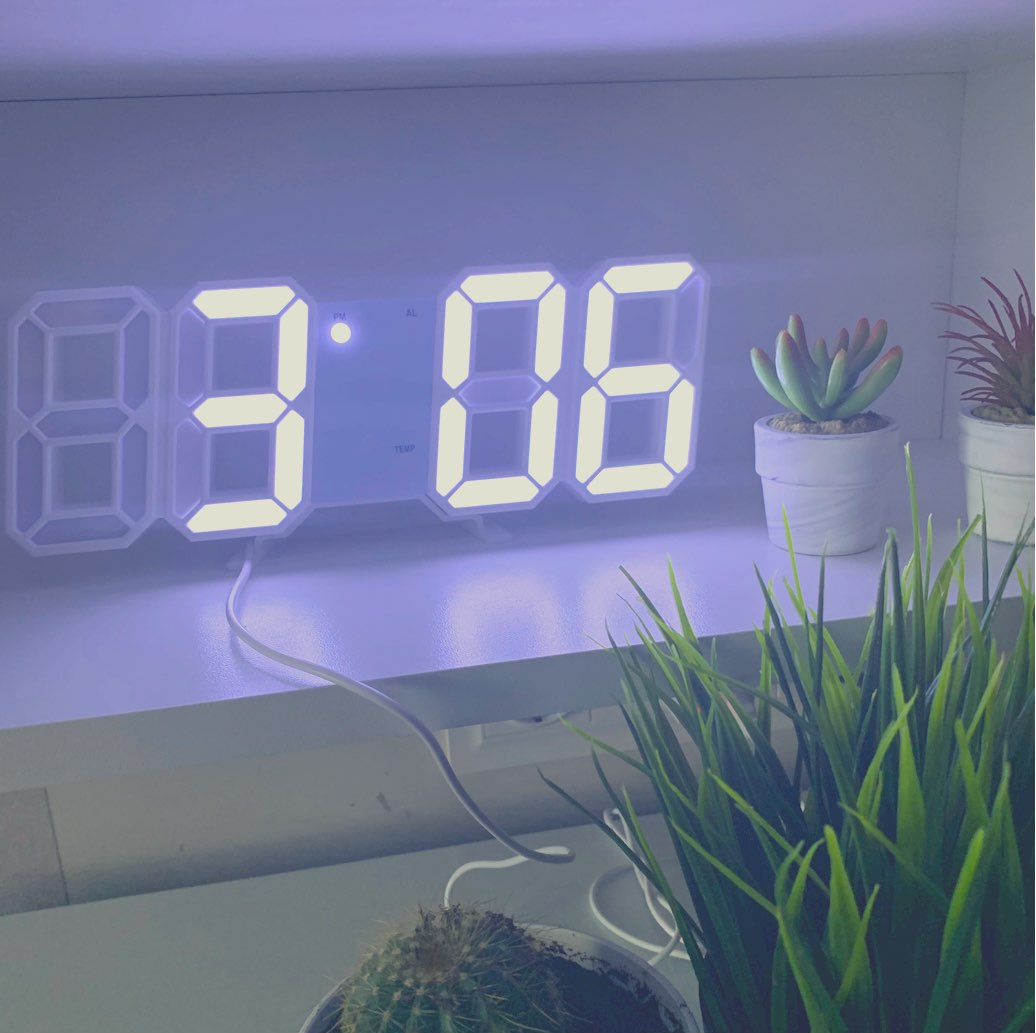 Reloj despertador digital LED