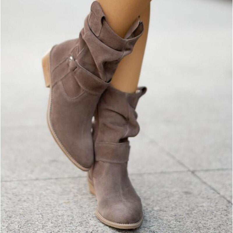 Cosima - Comfortable suede ankle boots with low heel