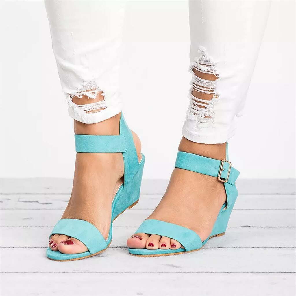 Sandálias strappy EleganceWedge – chiques e confortáveis