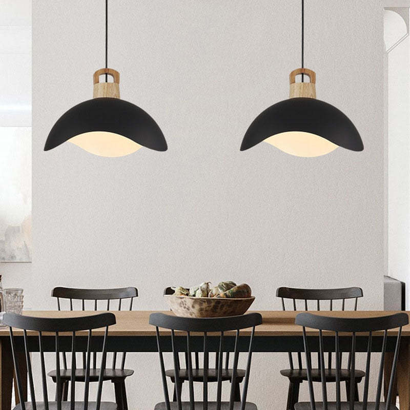 ElegantLuxe - Wintage Lampa Wisząca w Czarnym Metalu