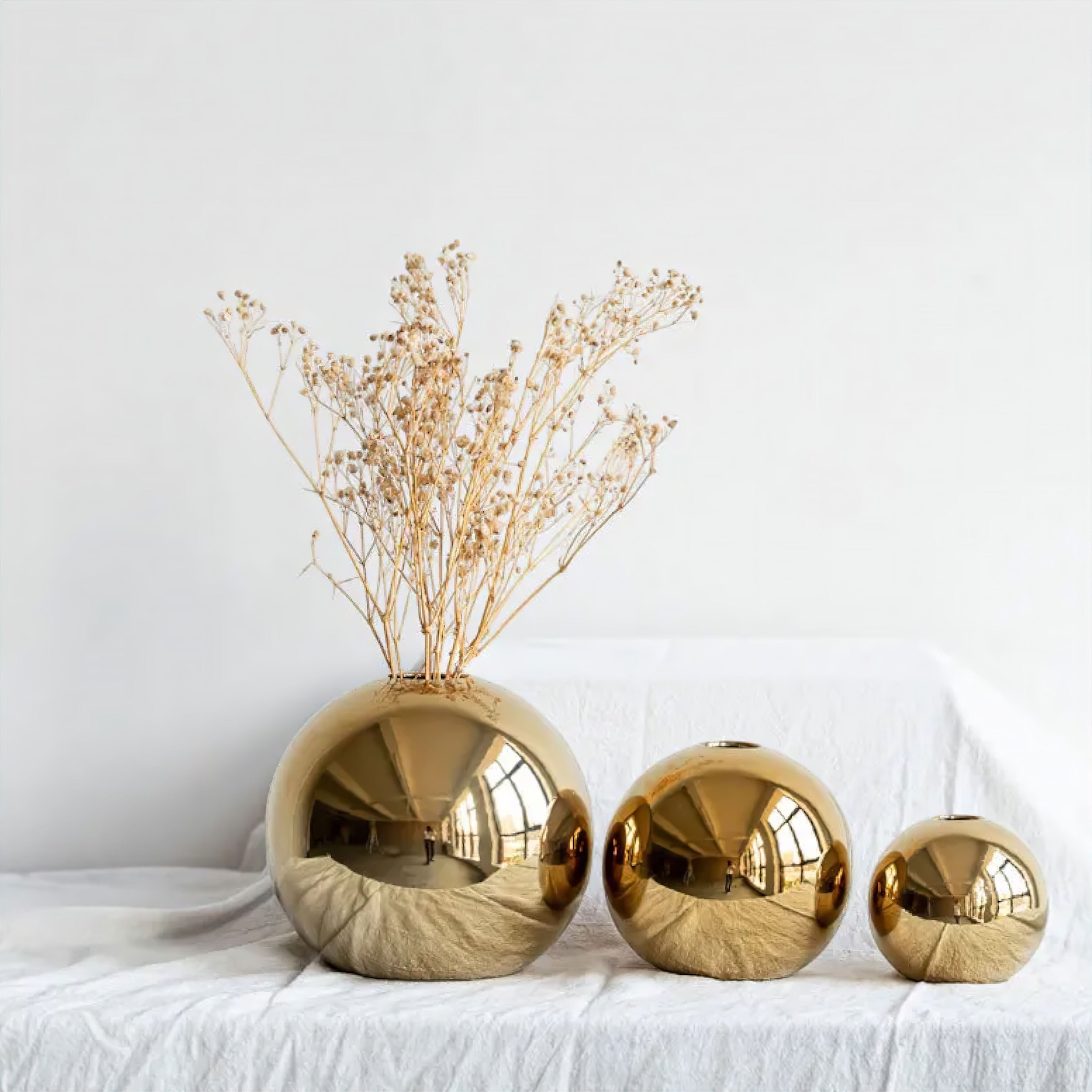 Collection de vases boule d'or