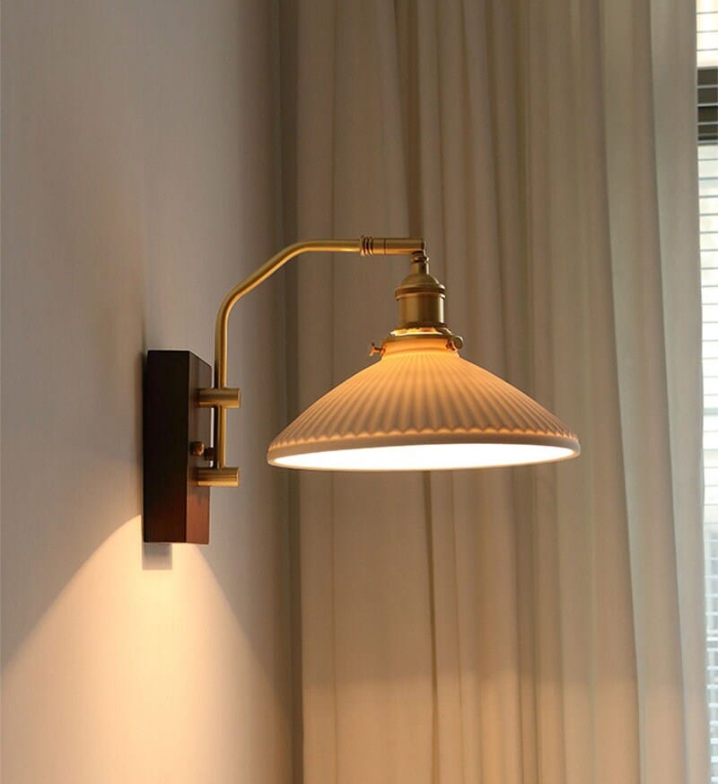 Keramische LED-wandlamp met zwart walnoothouten lamparmatuur in vintage stijl