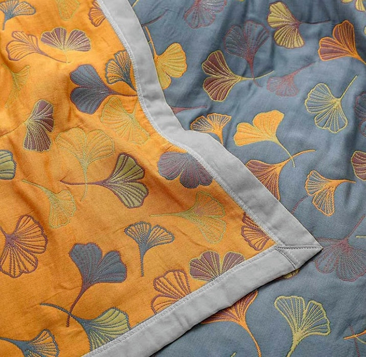 Couverture en Feuilles de Ginkgo