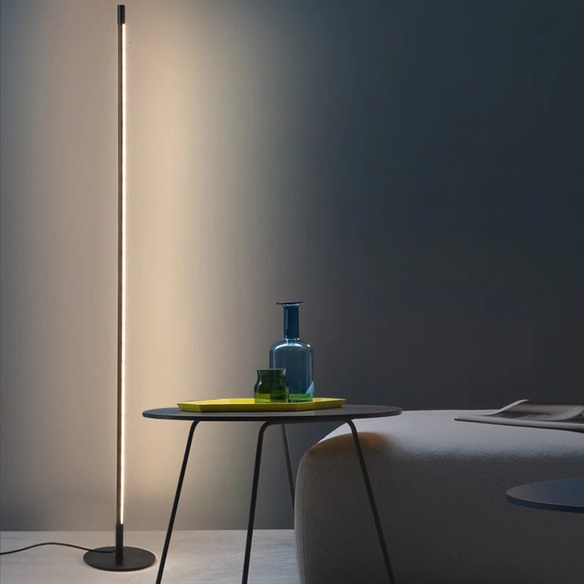 The Dahl Floor Lamp