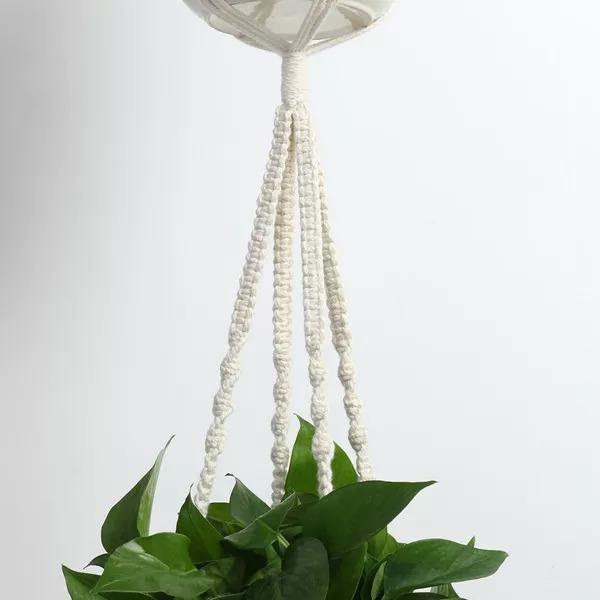 Set de 4 suporturi pentru plante din macrame handmade în stil boho